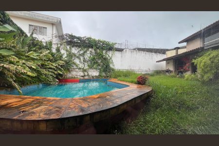 Casa à venda com 345m², 5 quartos e 3 vagas