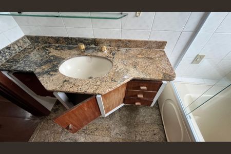 Casa à venda com 345m², 5 quartos e 3 vagas