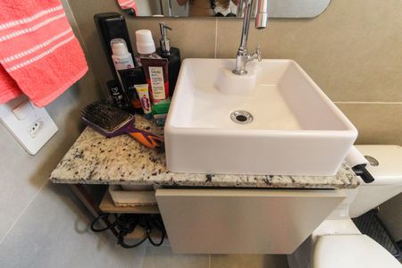 Apartamento à venda com 41m², 2 quartos e sem vagaBanheiro