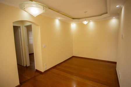 SALA de apartamento para alugar com 2 quartos, 52m² em Parque Maria Domitila, São Paulo