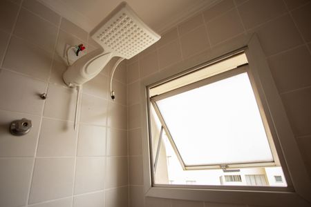 Apartamento para alugar com 52m², 2 quartos e 1 vagaBANHEIRO