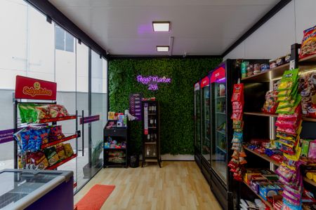 Apartamento à venda com 35m², 2 quartos e 1 vaga Apartamento à venda com 35m², 2 quartos e 1 vagaÁrea Comum - Mini Mercado