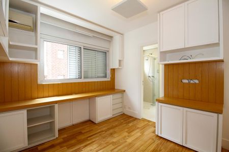 Apartamento para alugar com 170m², 3 quartos e 3 vagasSuíte 1