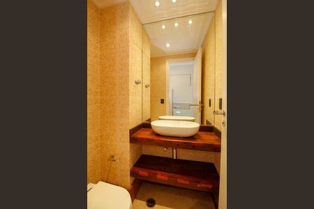 Apartamento para alugar com 170m², 3 quartos e 3 vagasLavabo