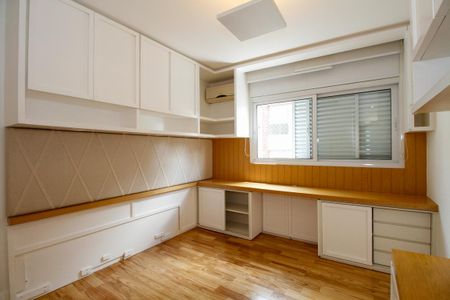 Apartamento para alugar com 170m², 3 quartos e 3 vagasSuíte 1