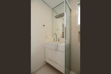 Apartamento para alugar com 170m², 3 quartos e 3 vagasBanheiro da Suíte 1