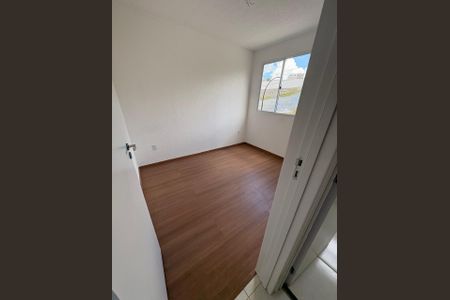 Quarto de apartamento para alugar com 2 quartos, 50m² em Caiapos, Contagem