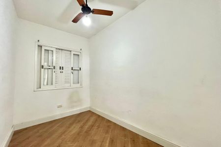 Casa à venda com 120m², 3 quartos e 3 vagas Casa à venda com 120m², 3 quartos e 3 vagasQuarto de Serviço