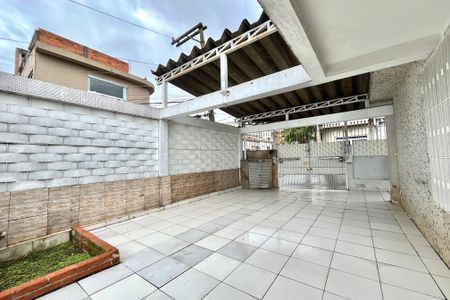 Casa à venda com 120m², 3 quartos e 3 vagas Casa à venda com 120m², 3 quartos e 3 vagasGaragem