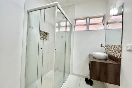 Casa à venda com 120m², 3 quartos e 3 vagas Casa à venda com 120m², 3 quartos e 3 vagasBanheiro