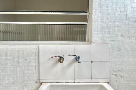 Casa à venda com 120m², 3 quartos e 3 vagas Casa à venda com 120m², 3 quartos e 3 vagasÁrea de Serviço