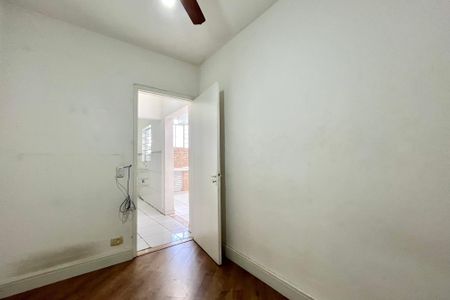 Casa à venda com 120m², 3 quartos e 3 vagas Casa à venda com 120m², 3 quartos e 3 vagasQuarto de Serviço