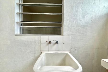 Casa à venda com 120m², 3 quartos e 3 vagas Casa à venda com 120m², 3 quartos e 3 vagasÁrea de Serviço