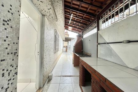 Casa à venda com 120m², 3 quartos e 3 vagas Casa à venda com 120m², 3 quartos e 3 vagasChurrasqueira