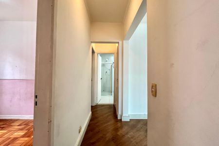 Casa à venda com 120m², 3 quartos e 3 vagas Casa à venda com 120m², 3 quartos e 3 vagasCorredor