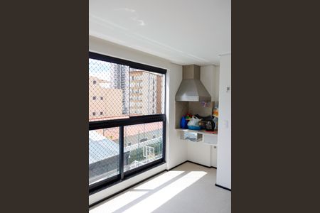 Apartamento à venda com 82m², 3 quartos e 2 vagas Apartamento à venda com 82m², 3 quartos e 2 vagasSacada