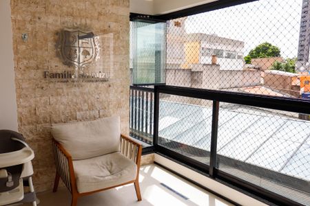 Apartamento à venda com 82m², 3 quartos e 2 vagas Apartamento à venda com 82m², 3 quartos e 2 vagasSacada