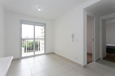 Sala de apartamento para alugar com 2 quartos, 36m² em Guaiauna, São Paulo