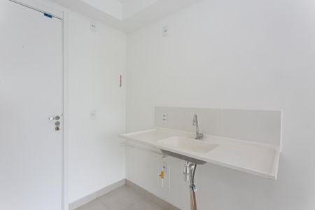 Cozinha de apartamento para alugar com 2 quartos, 36m² em Guaiauna, São Paulo