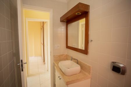 Apartamento para alugar com 52m², 2 quartos e 1 vagaBANHEIRO