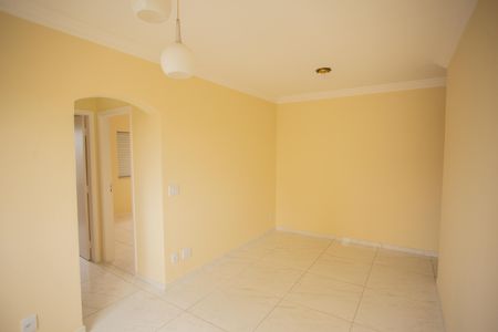 SALA de apartamento para alugar com 2 quartos, 52m² em Parque Maria Domitila, São Paulo