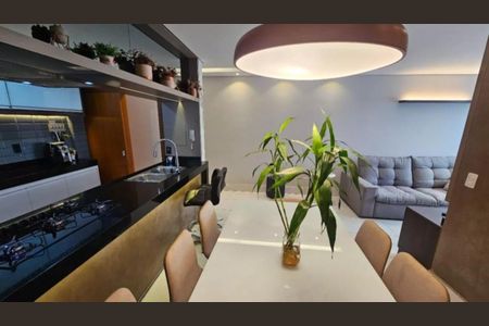 Foto 04 de apartamento à venda com 3 quartos, 86m² em Vila Cloris, Belo Horizonte