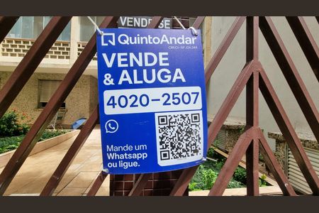 Apartamento à venda com 47m², 1 quarto e sem vaga Apartamento à venda com 47m², 1 quarto e sem vagaPlaquinha