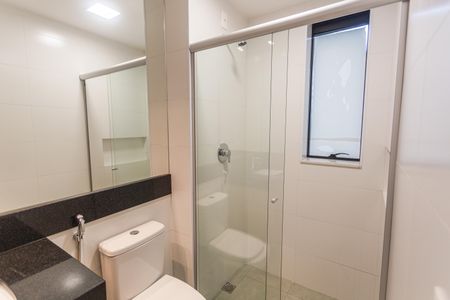 Banheiro da Suíte de apartamento para alugar com 2 quartos, 63m² em Lourdes, Belo Horizonte