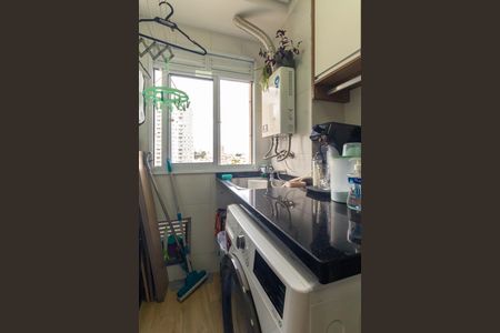 Apartamento à venda com 45m², 2 quartos e sem vagaCozinha e Área de Serviço