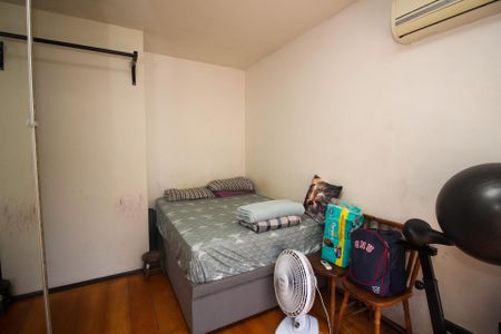Quarto de apartamento à venda com 1 quarto, 51m² em Jardim Botânico, Porto Alegre