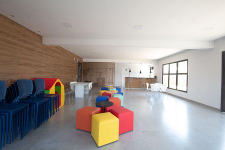 Apartamento para alugar com 53m², 2 quartos e 1 vagaÁrea comum - Salão de festas