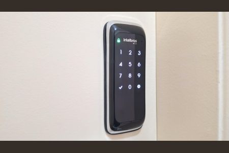 Apartamento à venda com 62m², 2 quartos e 1 vaga Apartamento à venda com 62m², 2 quartos e 1 vagaFechadura eletrônica