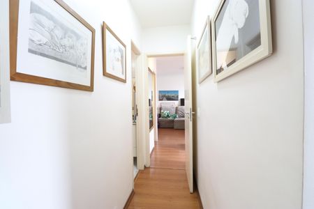 Apartamento à venda com 62m², 2 quartos e 1 vagaCorredor