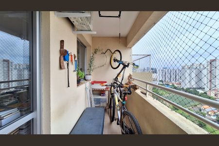 Apartamento à venda com 62m², 2 quartos e 1 vaga Apartamento à venda com 62m², 2 quartos e 1 vagaVaranda