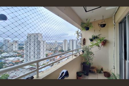 Apartamento à venda com 62m², 2 quartos e 1 vaga Apartamento à venda com 62m², 2 quartos e 1 vagaVaranda