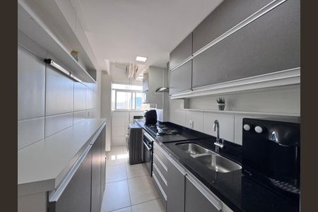 Apartamento à venda com 68m², 2 quartos e 1 vagaCozinha e Área de Serviço