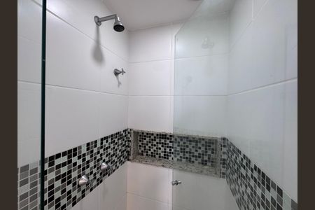 Apartamento à venda com 68m², 2 quartos e 1 vagaBanheiro Social