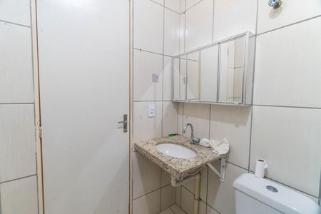 Casa de condomínio para alugar com 67m², 2 quartos e 2 vagas Casa de condomínio para alugar com 67m², 2 quartos e 2 vagasBanheiro