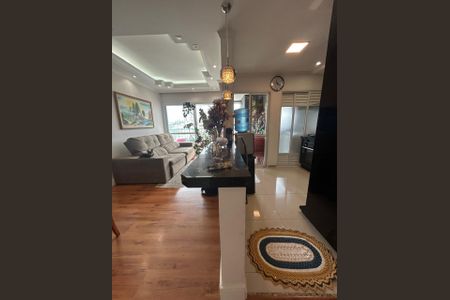 Apartamento à venda com 70m², 2 quartos e 2 vagasSala