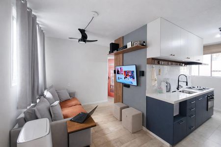 Sala de apartamento à venda com 2 quartos, 44m² em Vila Yolanda, Osasco