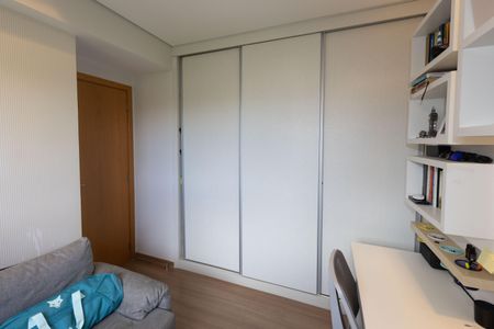 Apartamento à venda com 92m², 3 quartos e 2 vagasQuarto 1