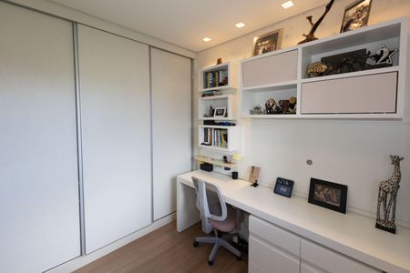 Apartamento à venda com 92m², 3 quartos e 2 vagasQuarto 1