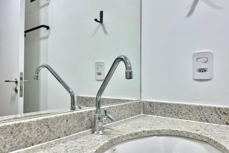 Banheiro de kitnet/studio à venda com 1 quarto, 25m² em Vila da Saúde, São Paulo