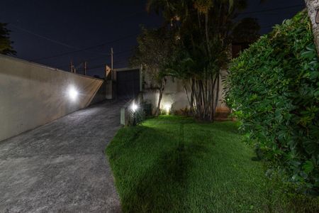 Casa à venda com 210m², 4 quartos e 5 vagasÁrea externa