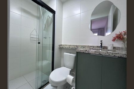 Apartamento para alugar com 28m², 1 quarto e sem vaga Apartamento para alugar com 28m², 1 quarto e sem vagaBanheiro da Suíte