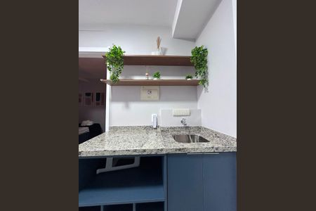 Apartamento para alugar com 28m², 1 quarto e sem vaga Apartamento para alugar com 28m², 1 quarto e sem vagaCozinha - Área de serviço