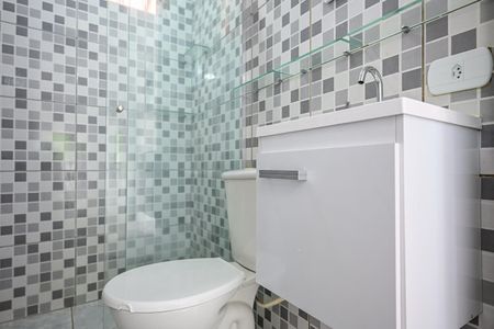 Banheiro de casa para alugar com 2 quartos, 60m² em Jardim Boa Vista, São Paulo