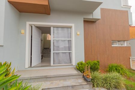 Casa à venda com 106m², 3 quartos e 3 vagas Casa à venda com 106m², 3 quartos e 3 vagasEntrada