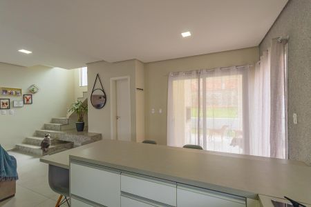 Casa à venda com 106m², 3 quartos e 3 vagas Casa à venda com 106m², 3 quartos e 3 vagasSala/Cozinha