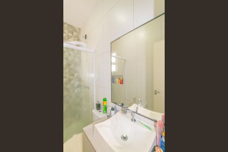 Casa à venda com 106m², 3 quartos e 3 vagas Casa à venda com 106m², 3 quartos e 3 vagasBanheiro da Suíte